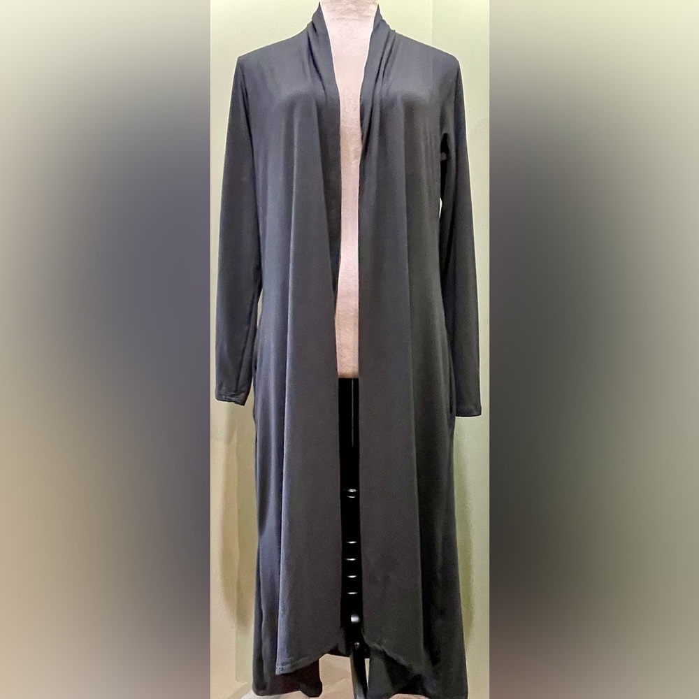 Charcoal Gray Longline Duster – Lightweight Open-Front Layer